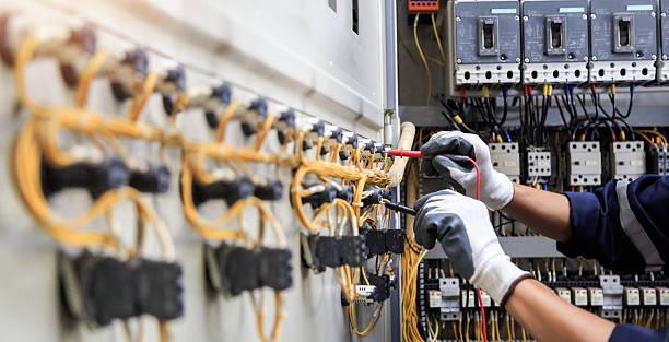 Professional Electrician technician working in Woodland Beach, MI